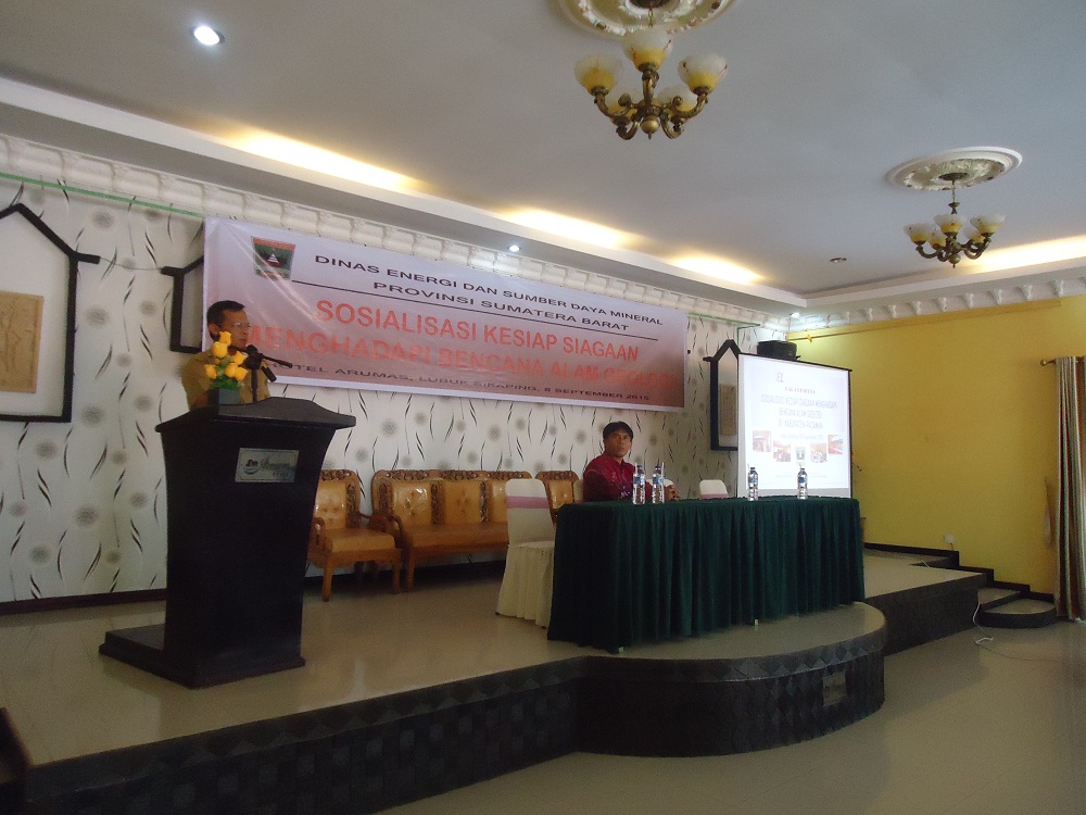 Sosialisasi Kesiap Siagaan Menghadapi Bencana Geologi di Kabupaten Pasaman Sosialisasi Kesiap Siagaan Menghadapi Bencana Geologi di Kabupaten Pasaman