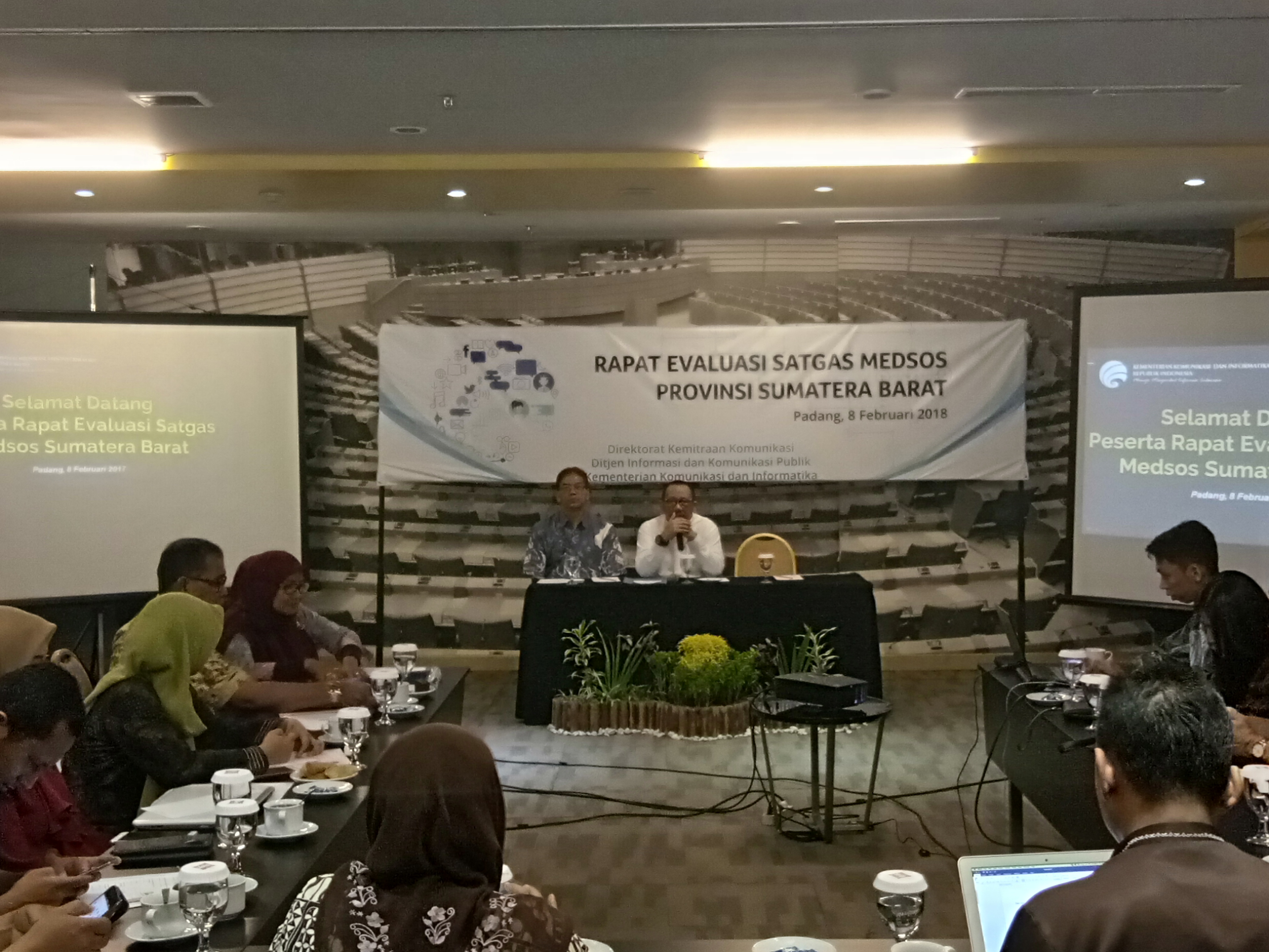 Rapat Evaluasi Satgas Medsos Provinsi Sumatera Barat