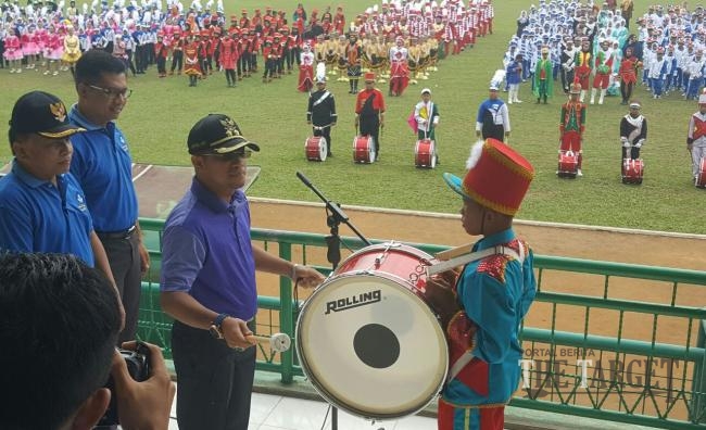 Lomba Drumband Meriahkan Hari Jadi Sijunjung Ke-69