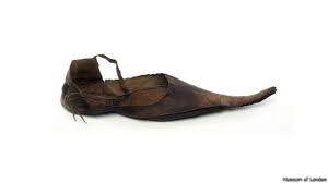 SANDAL KULIT SANG RAJA