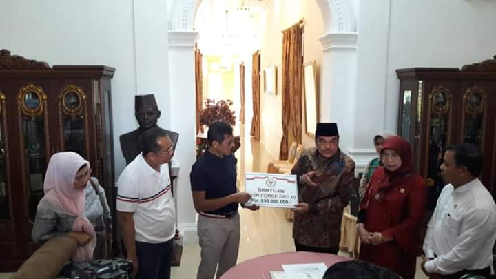 DPD RI Salurkan Bantuan Perantau Minang Kerusuhan Wamena