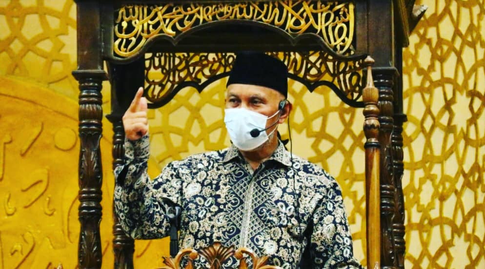 Tausiah Subuh di Masjid Agung Pasbar, Mahyeldi Sampaikan 4 Sosok Teman Baik Menurut Al-Qur'an