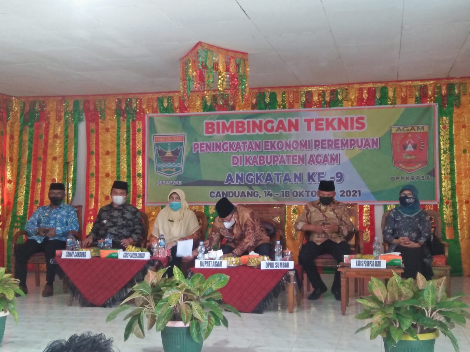DP3AP2KB Sumbar Gelar Bimtek Peningkatan Ekonomi Perempuan berperan Penting Dalam Peningkatan Ekonomi Di Canduang Kab. Agam