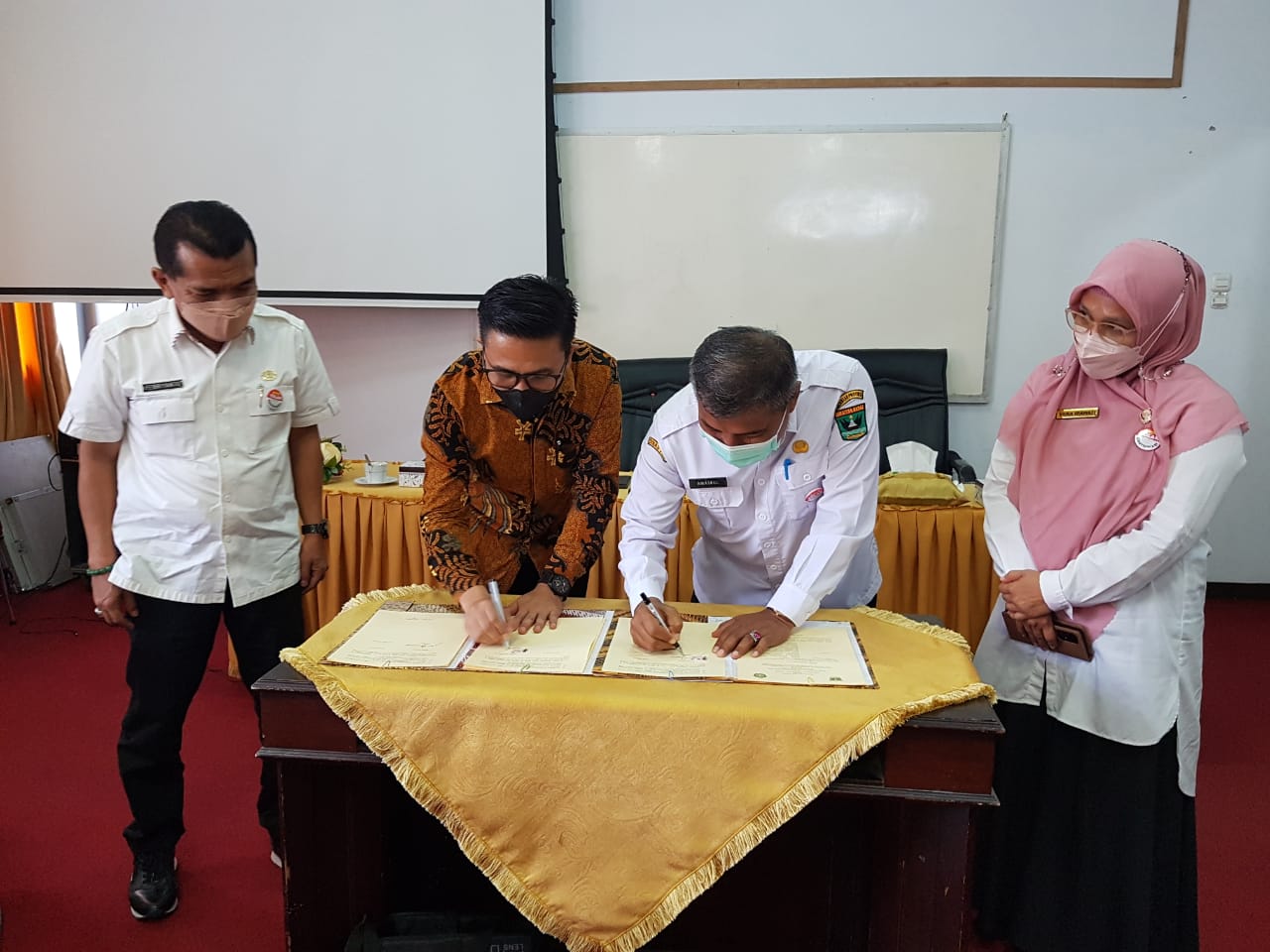 Dinas PMD Sumbar dan Unitas Teken MOU, Tingkatkan SDM Nagari  