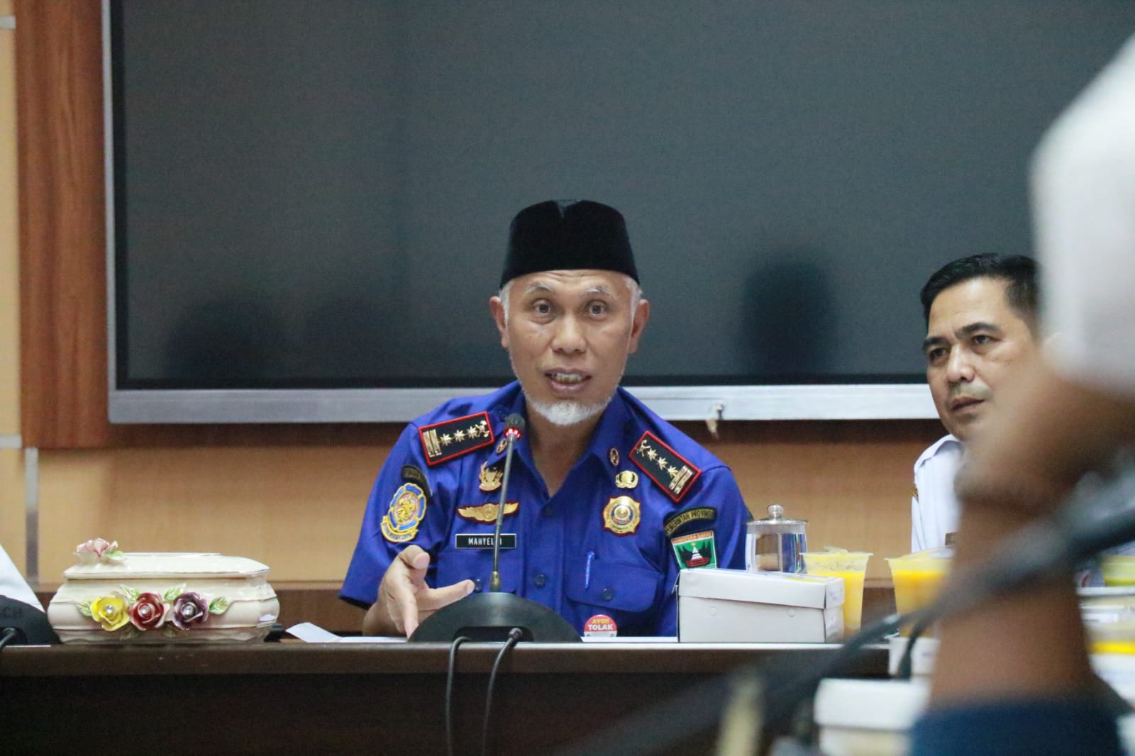 Gubernur Sumbar Sampaikan Beberapa Upaya Selamatkan Tenaga Honorer