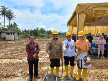 Peletakkan Batu Pertama Pembangunan Unit Produksi Pakan Ikan Mandiri