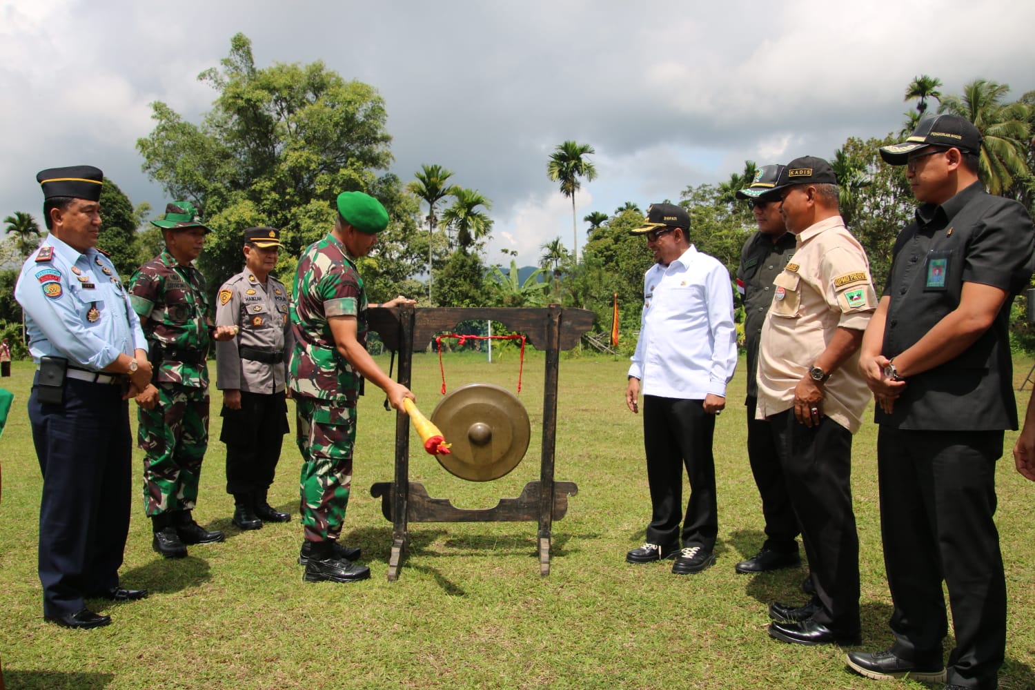 TMMD ke-114 Tanah Datar Ditutup, Berhasil Buka Jalan 4.100 Meter  