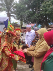 KAN UJUNG GADING DIPIMPIN RAJA TUANKU SATI BERPRESTASI DINILAI PROVINSI