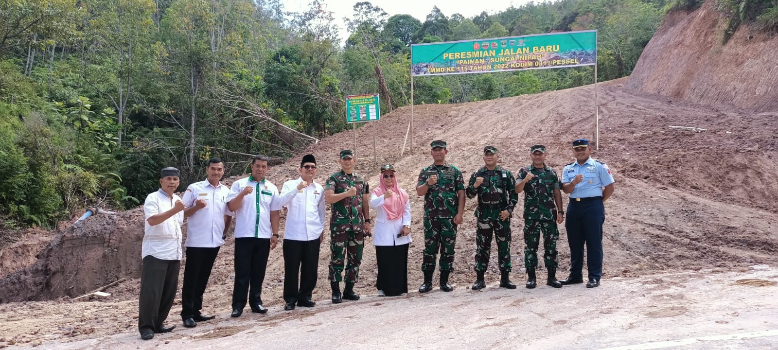 TMMD ke-115 Pessel Ditutup, Masyarakat Agar Pelihara Jalan Hasil TMMD