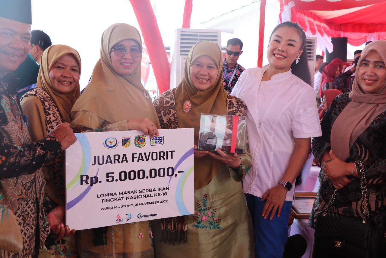 Sumbar Raih Juara Favorit Masak Serba Ikan di Peringatan Harkannas ke-9 