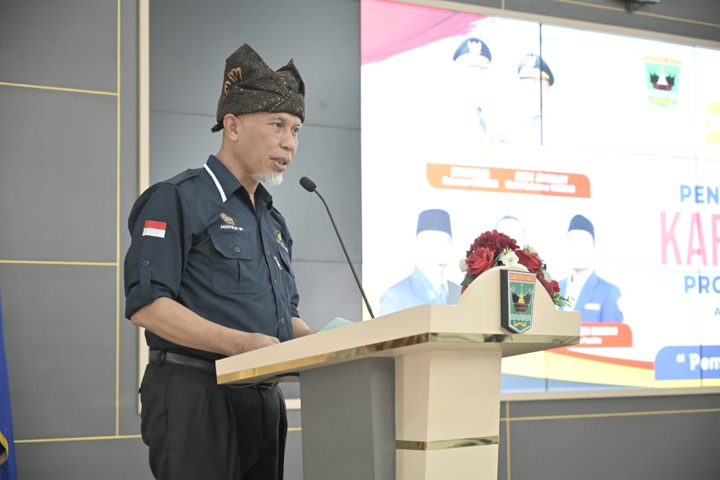 Lantik Karang Taruna Sumbar, Gubernur Mahyeldi: Tetap Jaga Kekompakkan dan Solidaritas