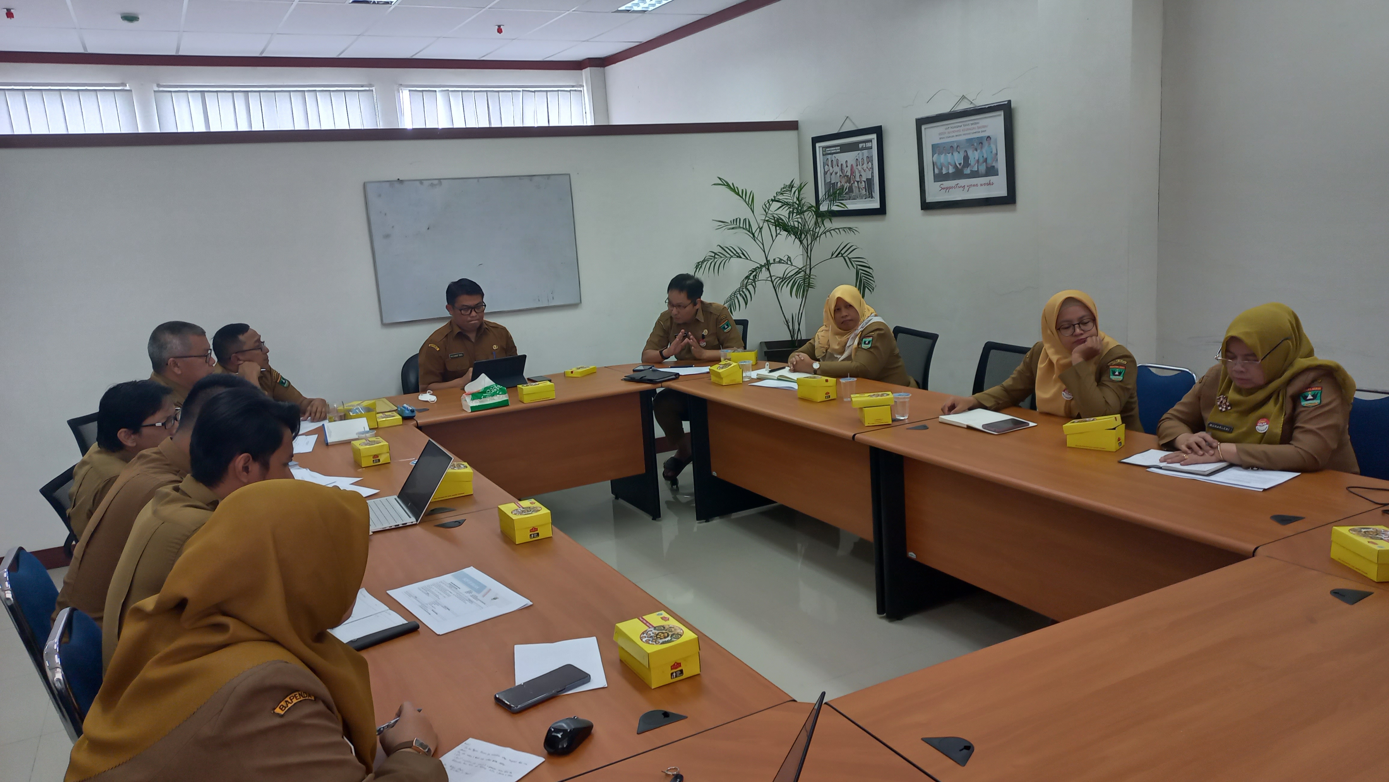 Kepala Bapenda Prov. Sumbar Memimpin Rapat Perumusan Kebijakan Inovasi “Sibijak”