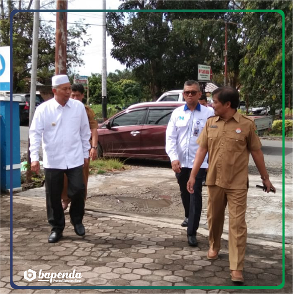 Sidak Pelayanan Samsat Awal Tahun 2023, Bupati Pasaman Barat Datangi Kantor Samsat Simpang Empat