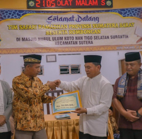 Danlantamal II Padang : Safari Ramadan Dekatkan Pemerintah dan Masyarakat