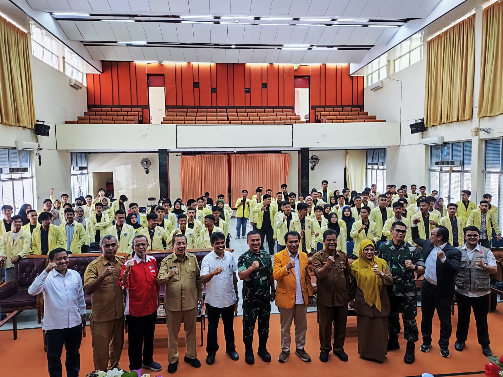 100 Mahasiswa UNP Dibekali Latsitardanus XLIII, Sekretaris DPMD Jadi Narasumber 