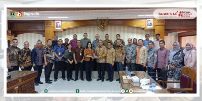 Study Banding Tim Pembahasan Rancangan Peraturan Daerah Prov. Sumatera Barat ke Bapenda Prov. Bali