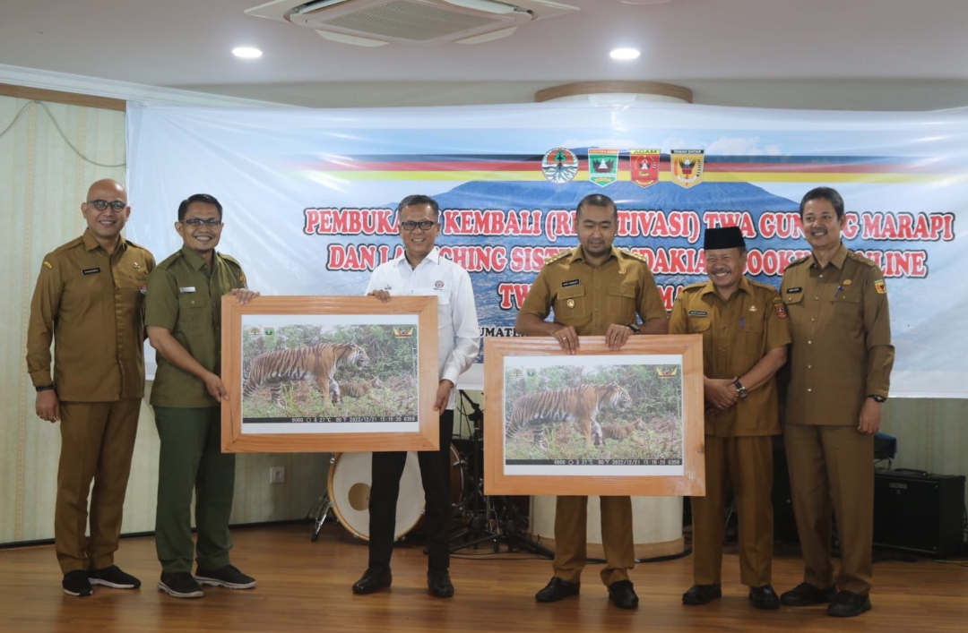 Pertama di Indonesia, Wagub Audy Joinaldy Resmikan Reaktivasi TWA Gunung Marapi Dengan Sistem Pendakian Booking Online