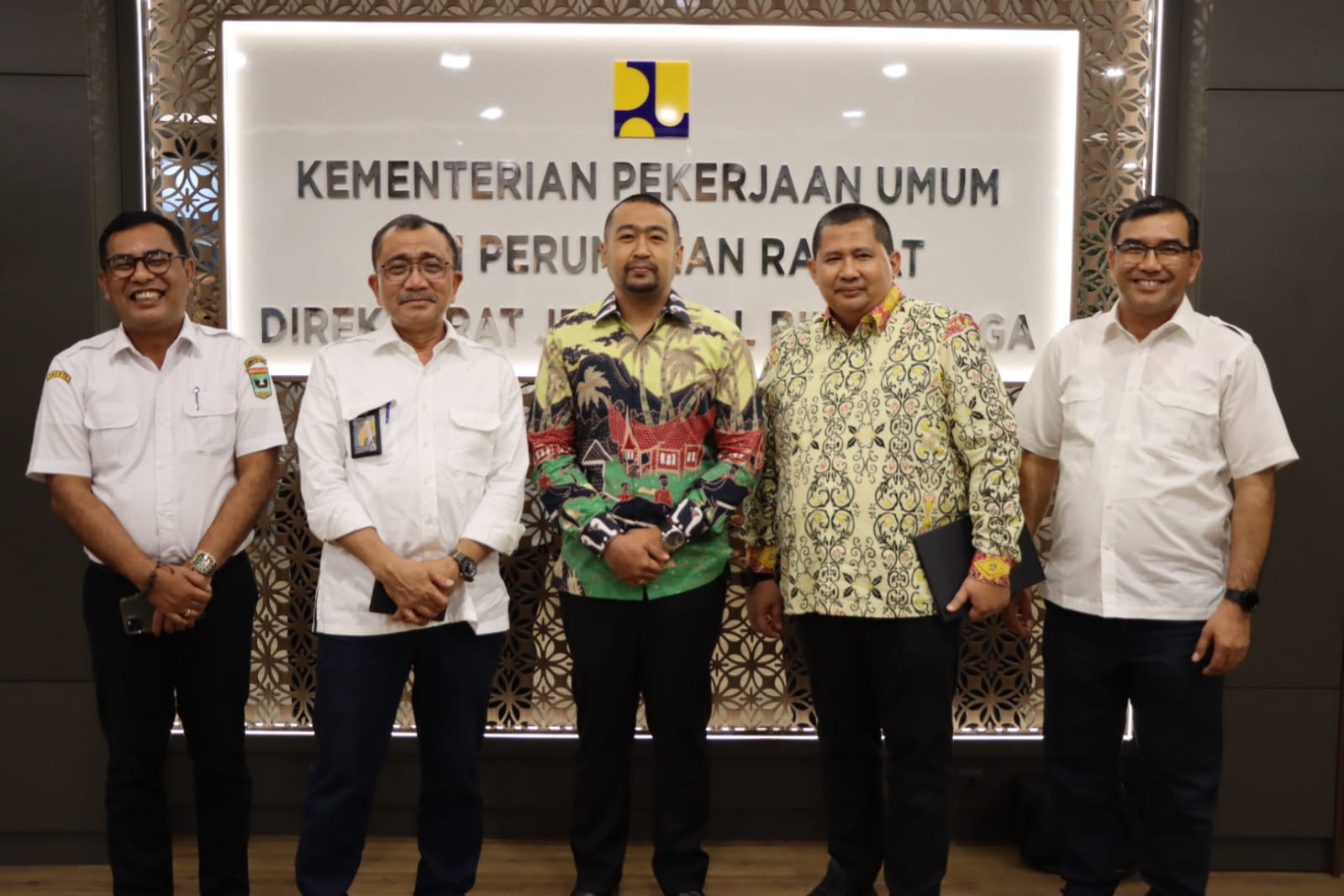 Tindaklanjuti Pembangunan Infrastruktur Sumbar, Wagub Audy Sambangi Kementrian PUPR